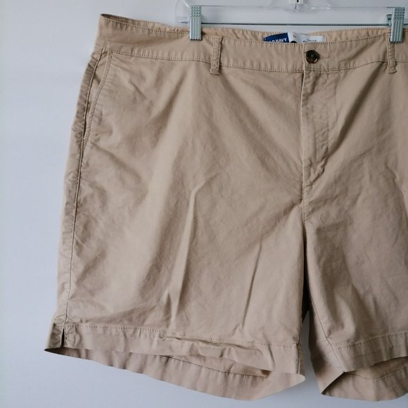 Old Navy Womens Tan Everyday Walking Stretch Flat Front Chino Shorts Size 24 - Picture 2 of 6
